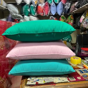 ৩ টি বালিশ